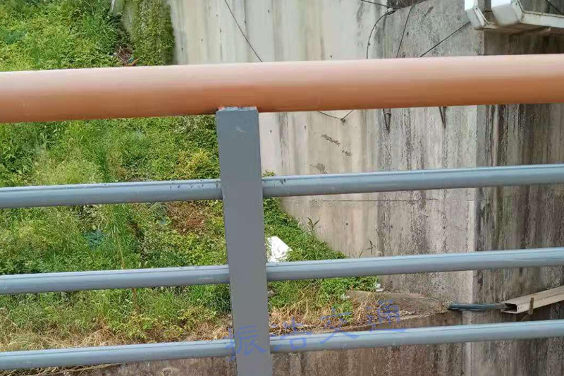 River guardrail