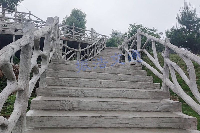 Landscape guardrail