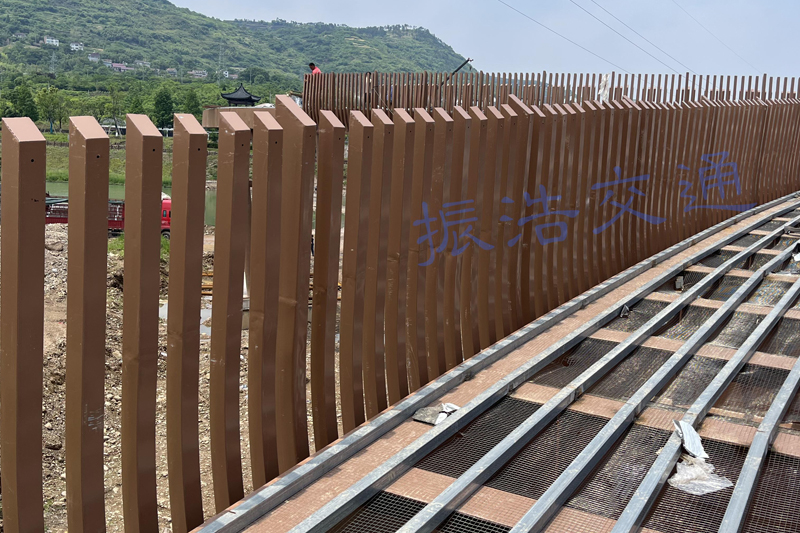 Aluminum alloy guardrail
